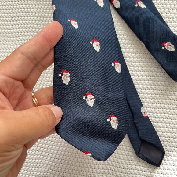 Johnny Appleseed Santa Neck Tie - Picture 2 of 3